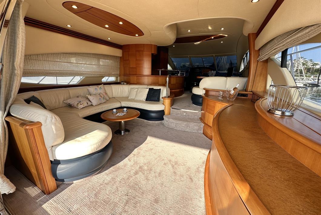 Azimut 62 - Photo 3